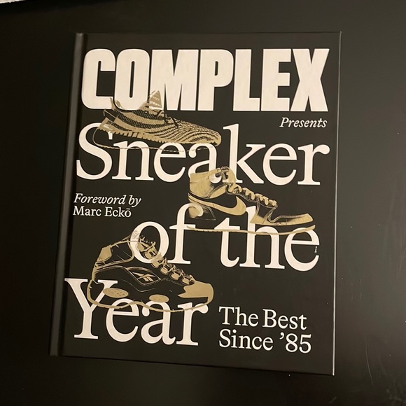 Complex sneaker of the year book - Picture 1 of 3